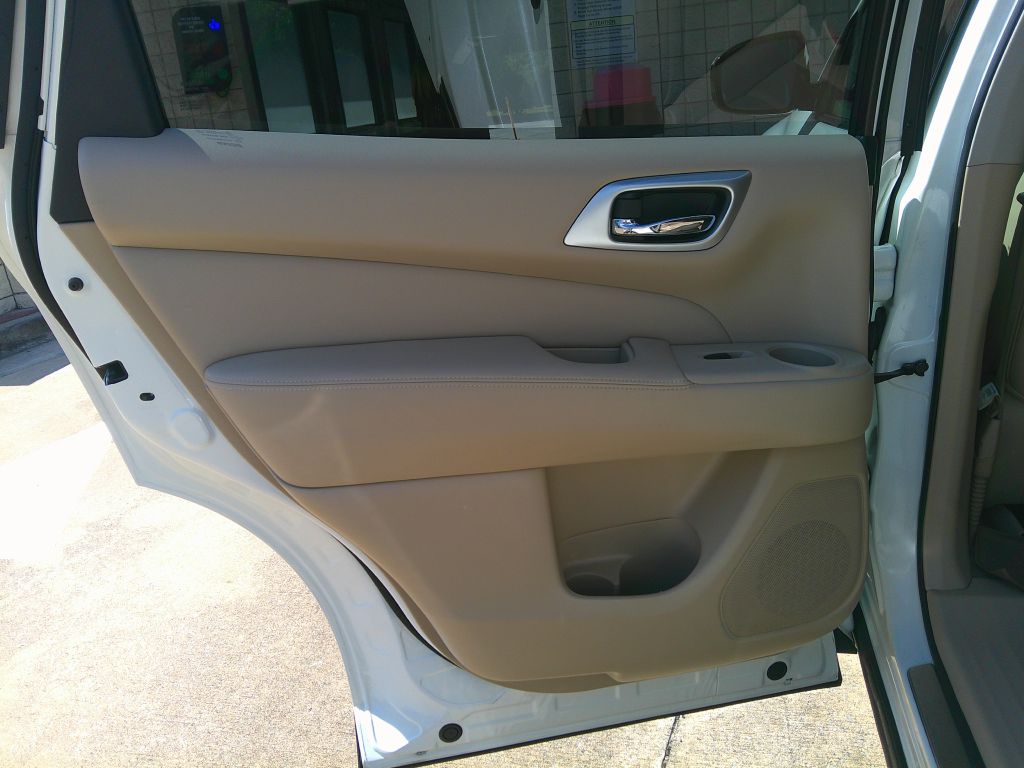 Photo 10 of this NISSAN PATHFINDER