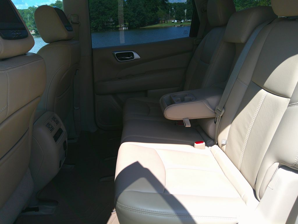 Photo 14 of this NISSAN PATHFINDER