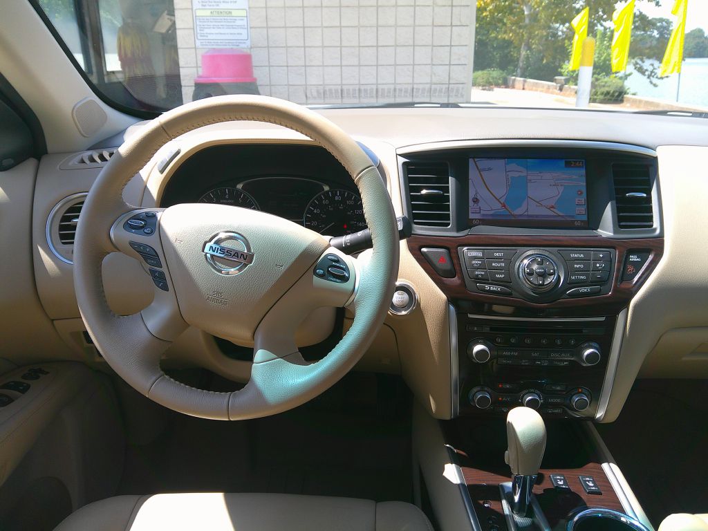 Photo 16 of this NISSAN PATHFINDER
