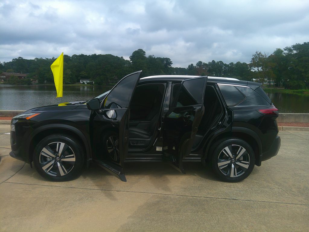 Photo 6 of this NISSAN ROGUE