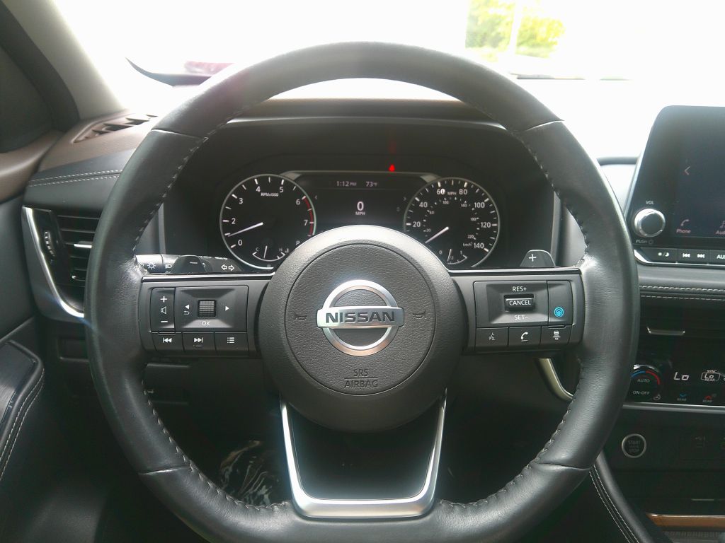 Photo 16 of this NISSAN ROGUE