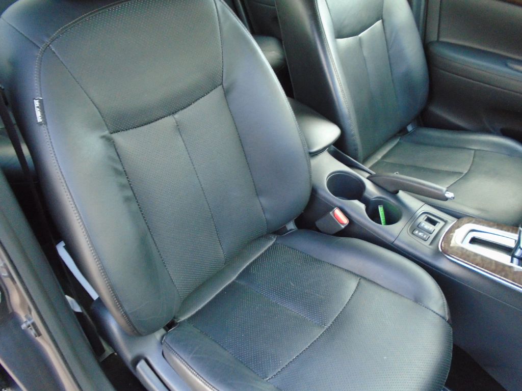 Photo 12 of this NISSAN SENTRA