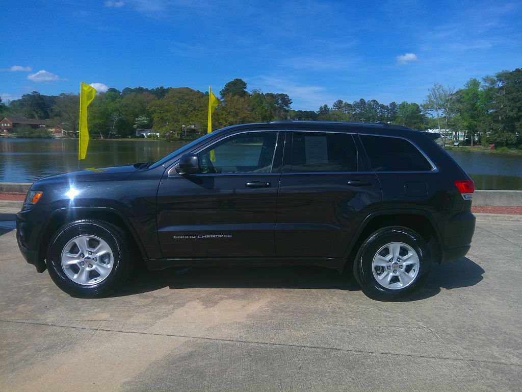 Photo 3 of this JEEP GRAND CHEROKEE