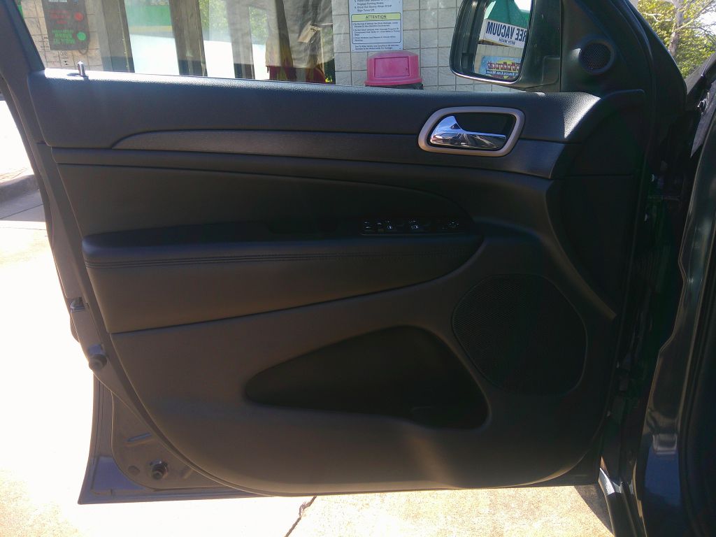 Photo 7 of this JEEP GRAND CHEROKEE