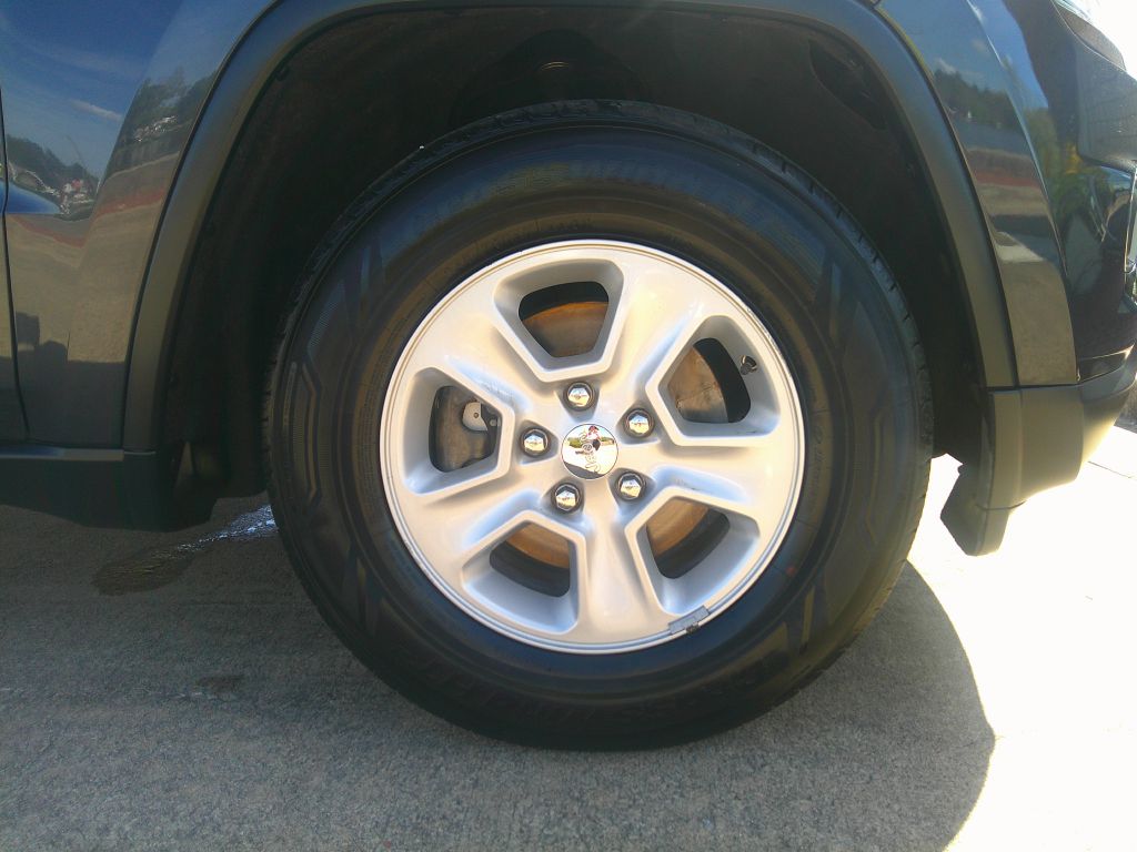 Photo 23 of this JEEP GRAND CHEROKEE