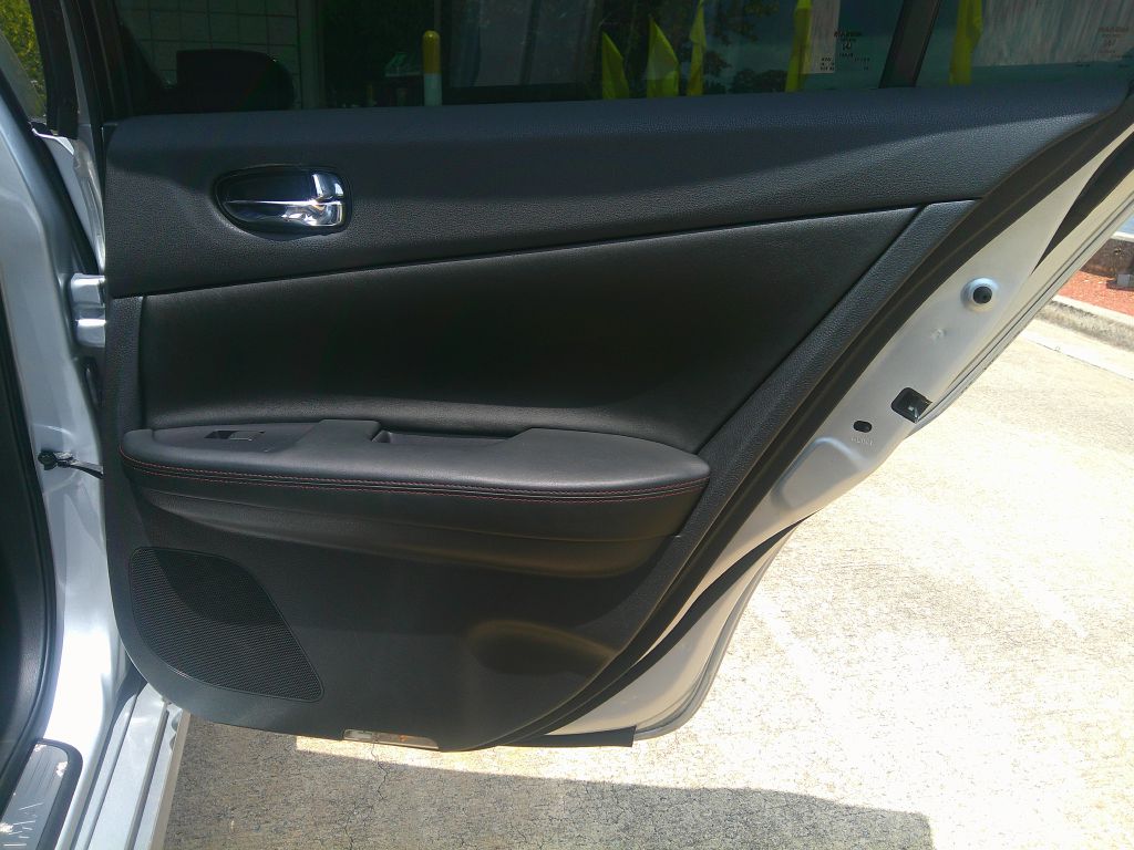 Photo 10 of this NISSAN MAXIMA