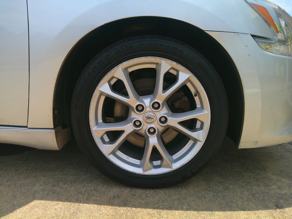 Photo 24 of this NISSAN MAXIMA