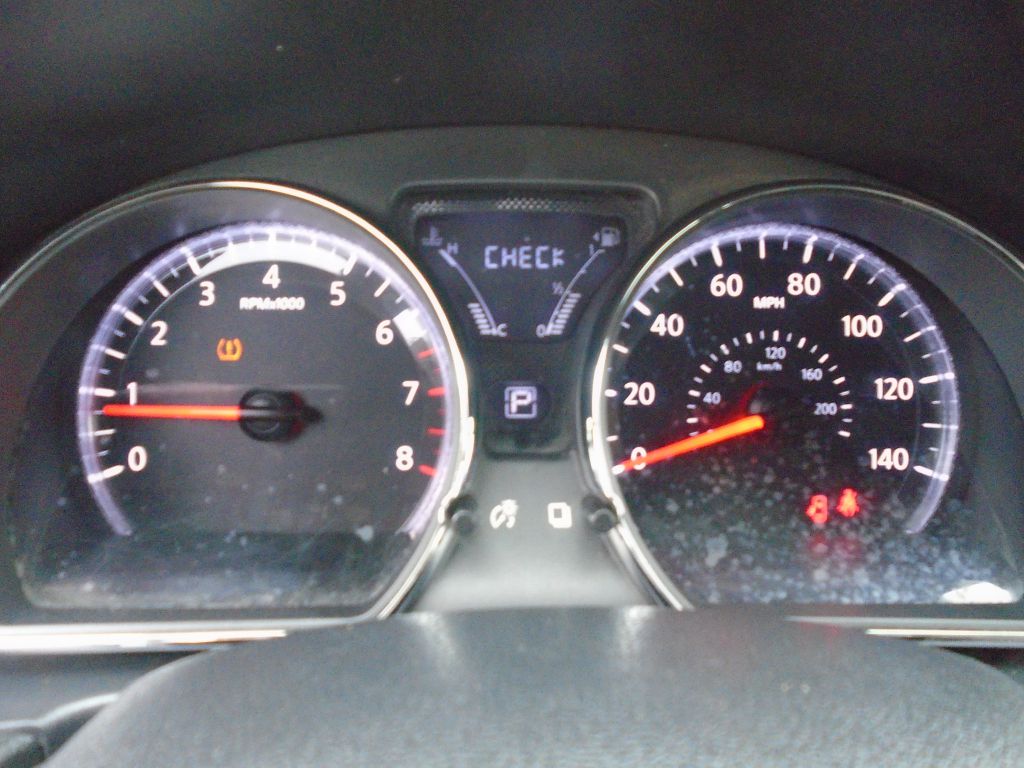 Photo 15 of this NISSAN VERSA