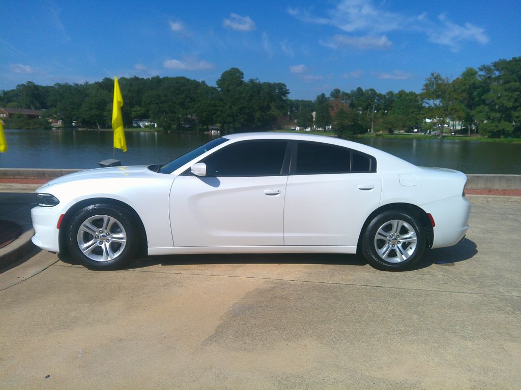 Photo 3 of this DODGE CHARGER