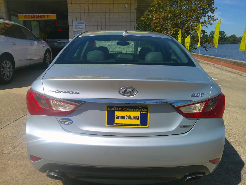 Photo 2 of this HYUNDAI SONATA