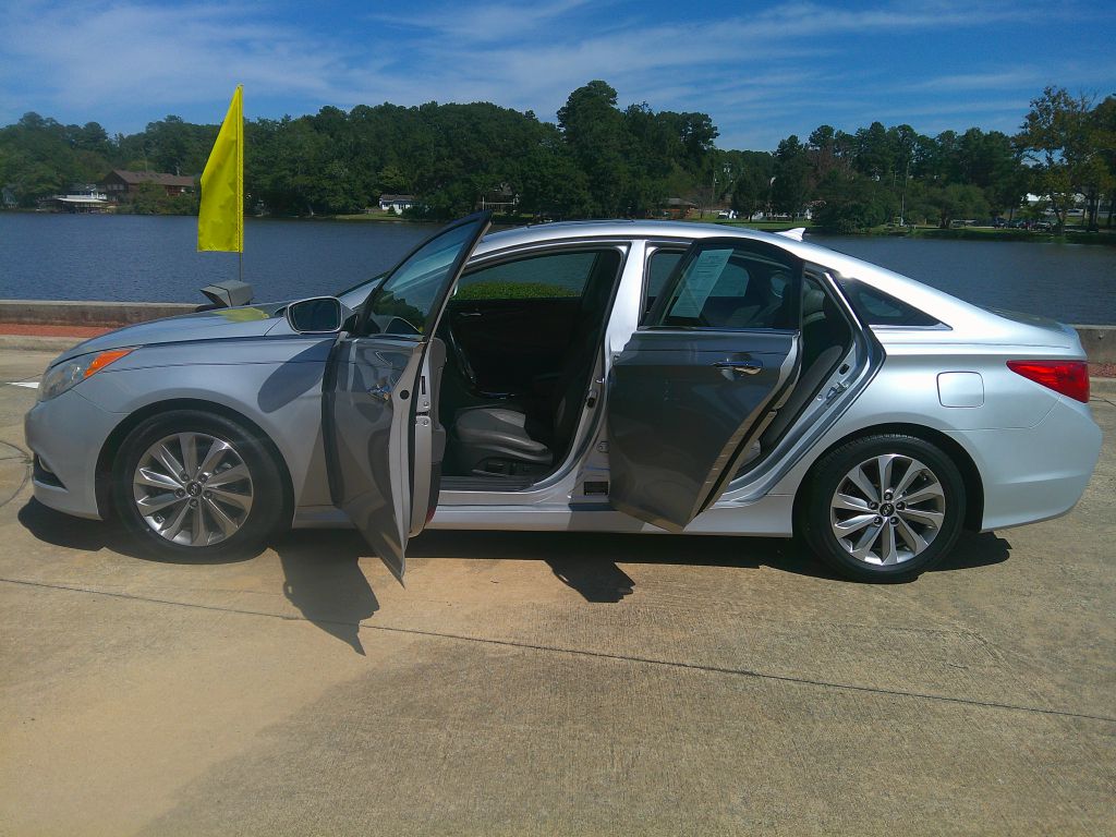 Photo 6 of this HYUNDAI SONATA