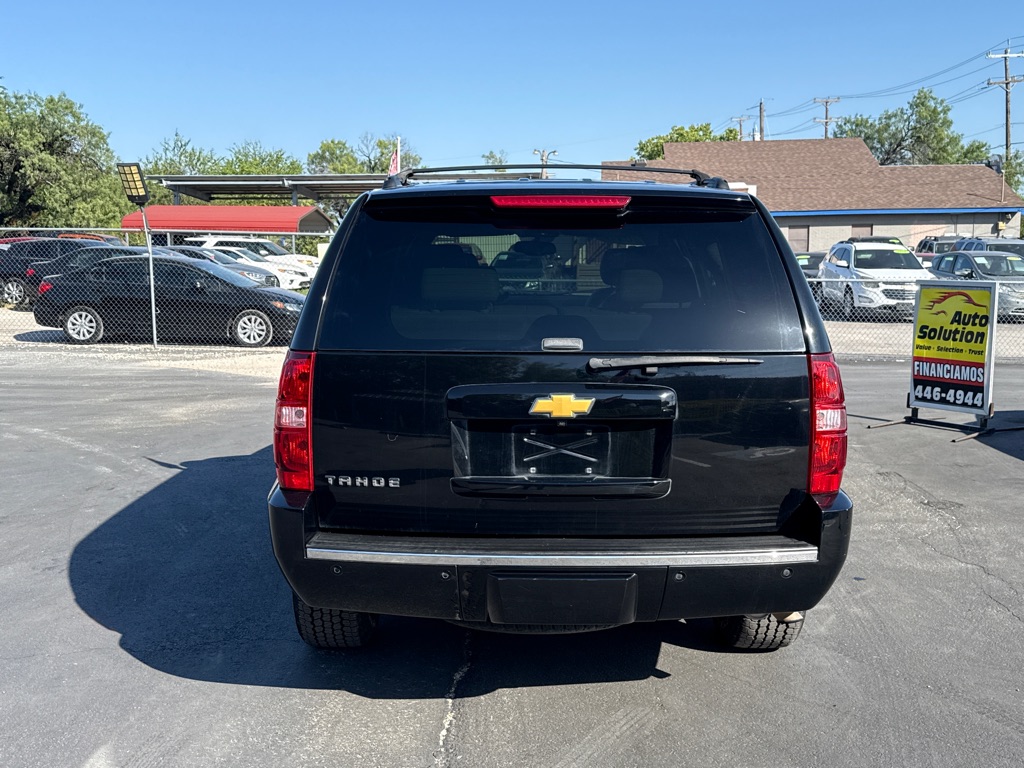 Photo 4 of this CHEVROLET TAHOE