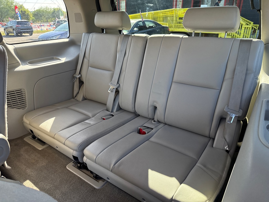 Photo 12 of this CHEVROLET TAHOE