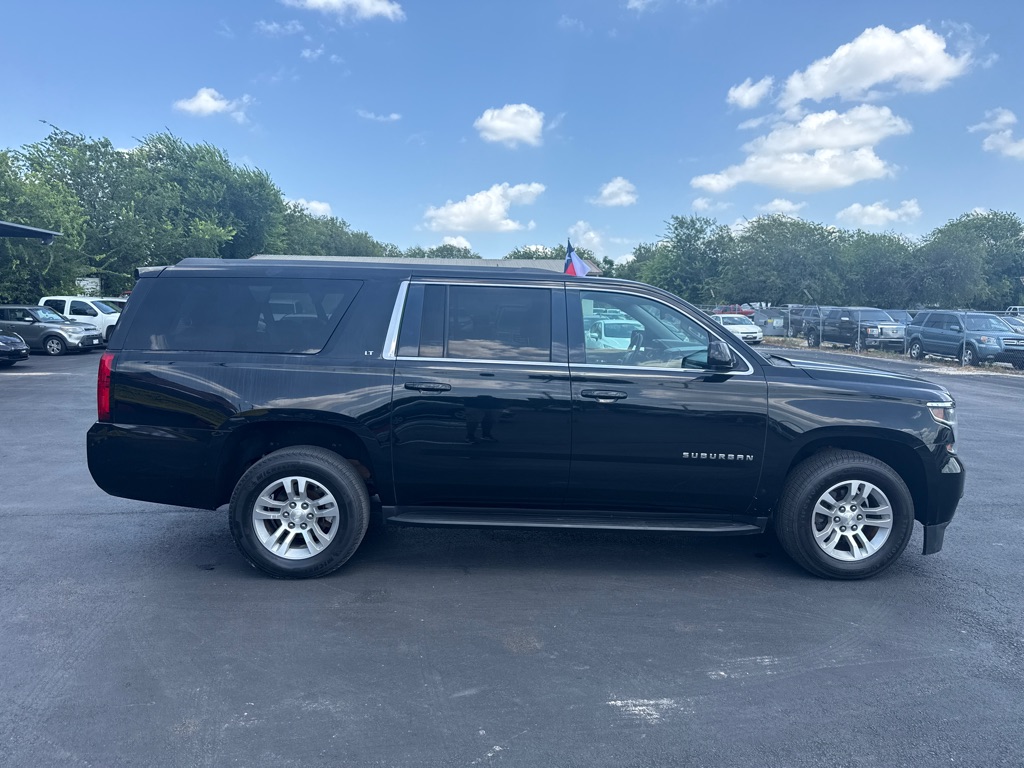 Photo 2 of this CHEVROLET SUBURBAN