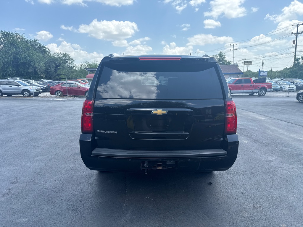 Photo 4 of this CHEVROLET SUBURBAN