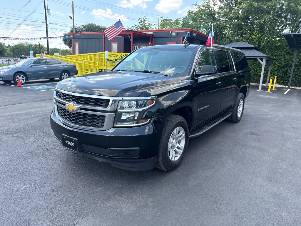 Photo 7 of this CHEVROLET SUBURBAN