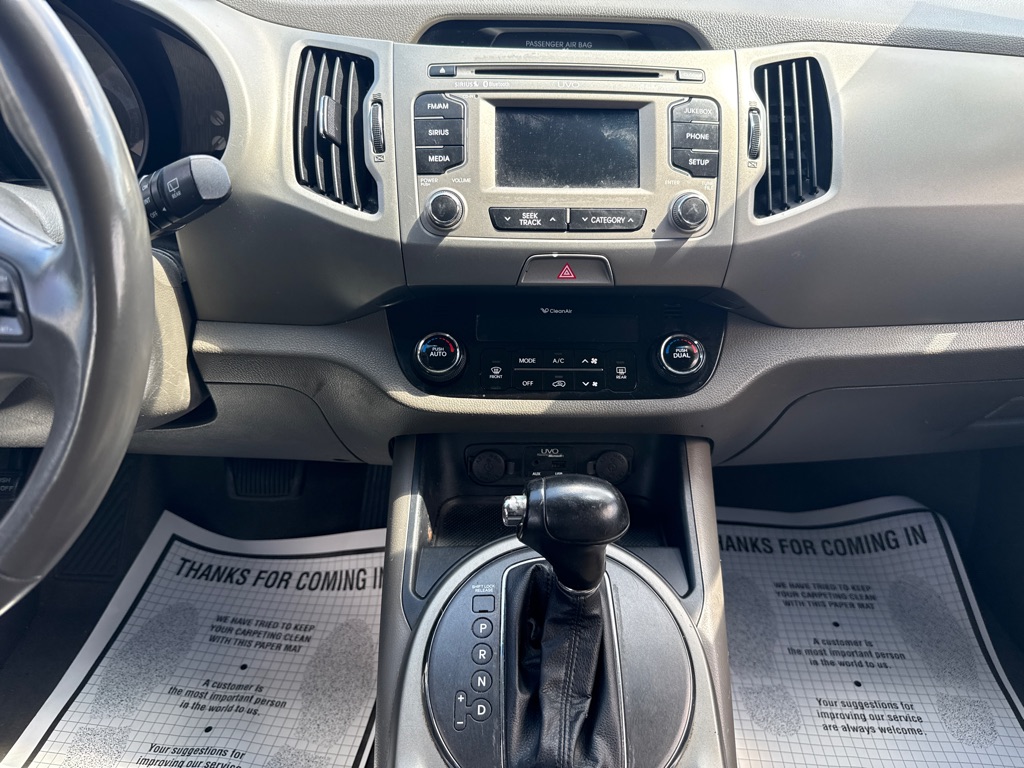 Photo 15 of this KIA SPORTAGE