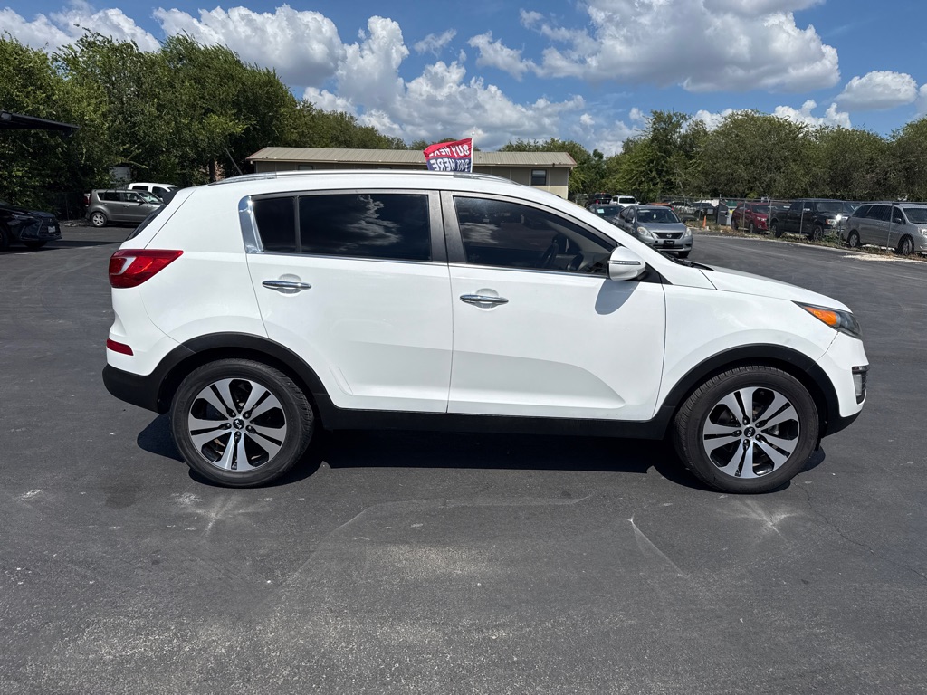 Photo 2 of this KIA SPORTAGE