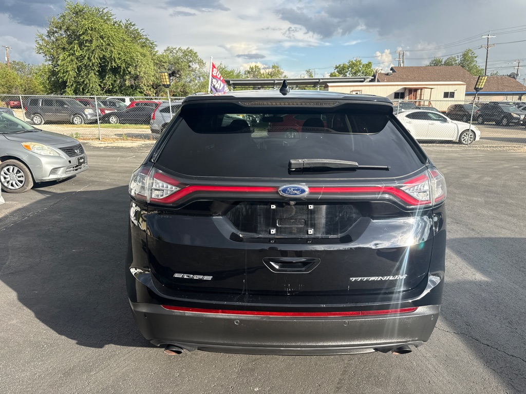 Photo 4 of this FORD EDGE