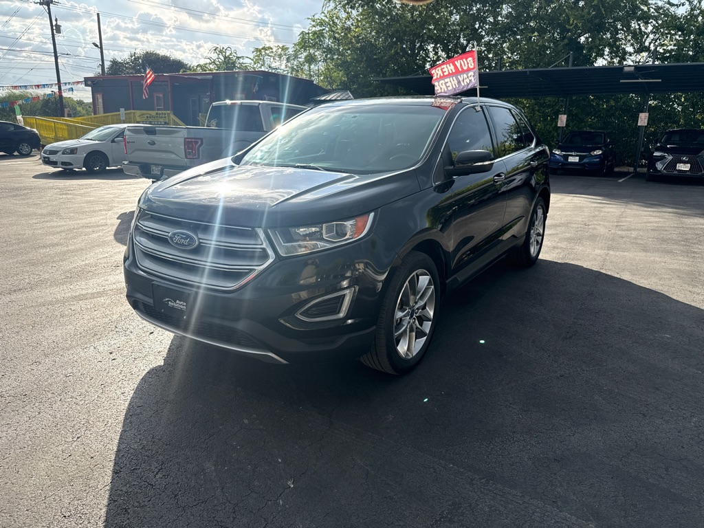 Photo 7 of this FORD EDGE