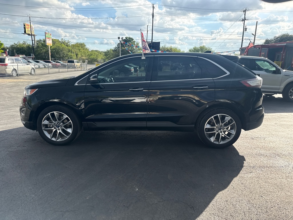 Photo 6 of this FORD EDGE