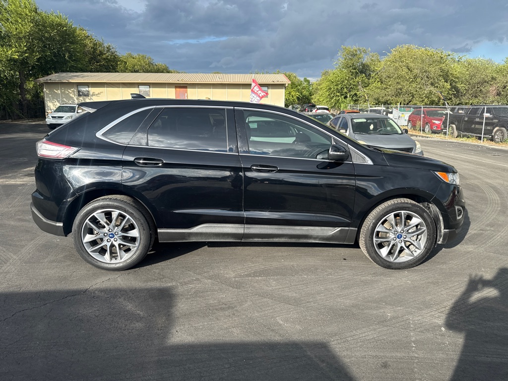 Photo 2 of this FORD EDGE