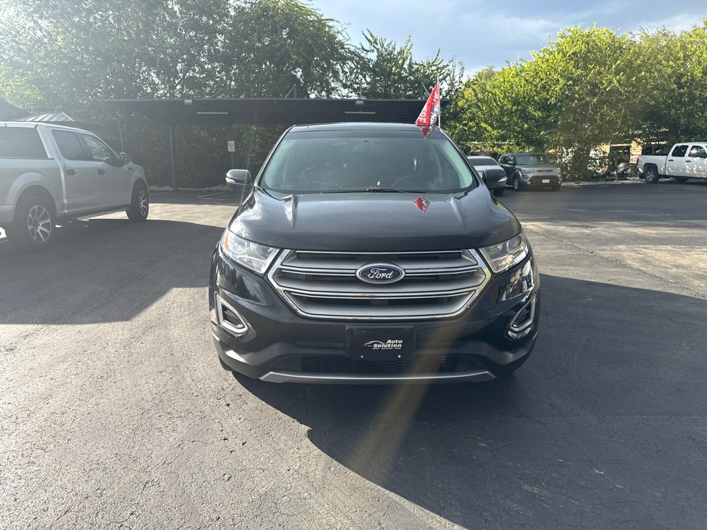 Photo 8 of this FORD EDGE