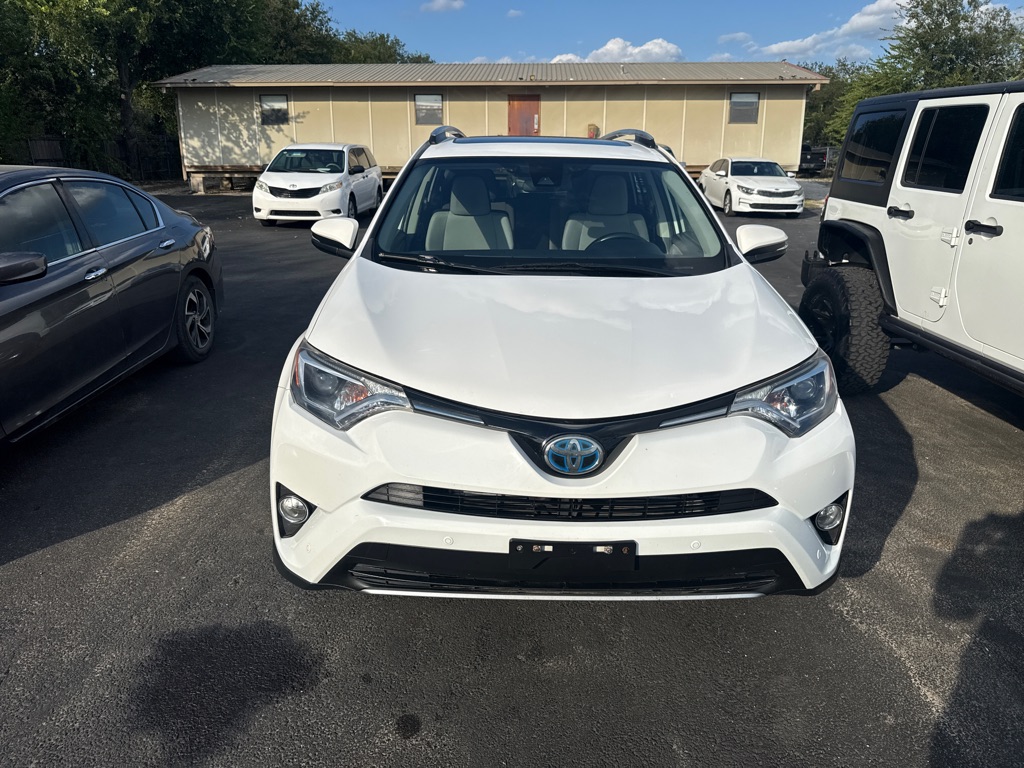 Photo 8 of this TOYOTA RAV4 HV