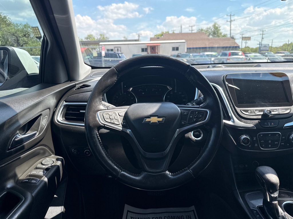 Photo 15 of this CHEVROLET EQUINOX