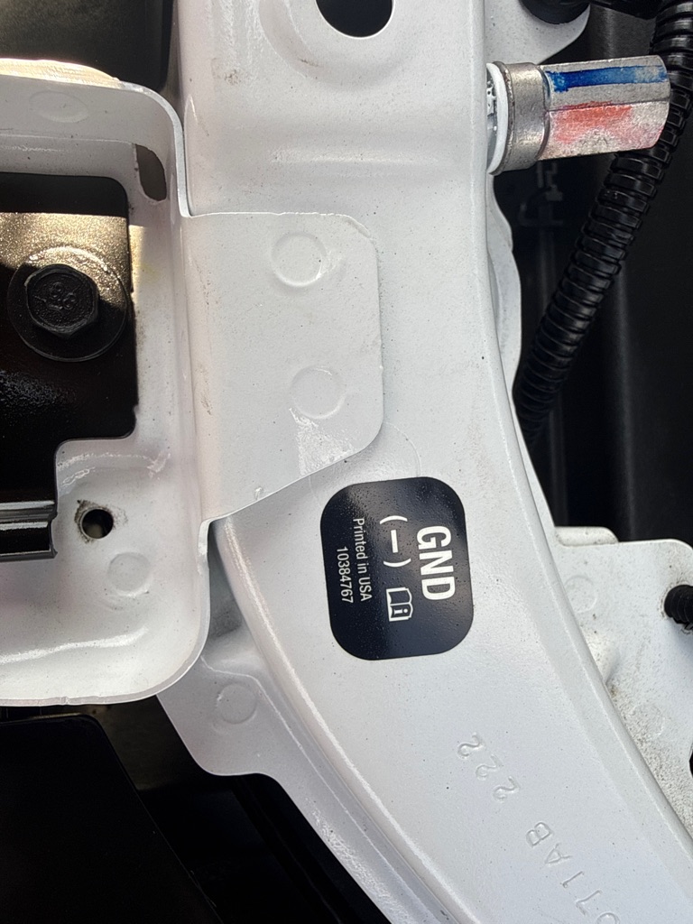 Photo 22 of this CHEVROLET EQUINOX