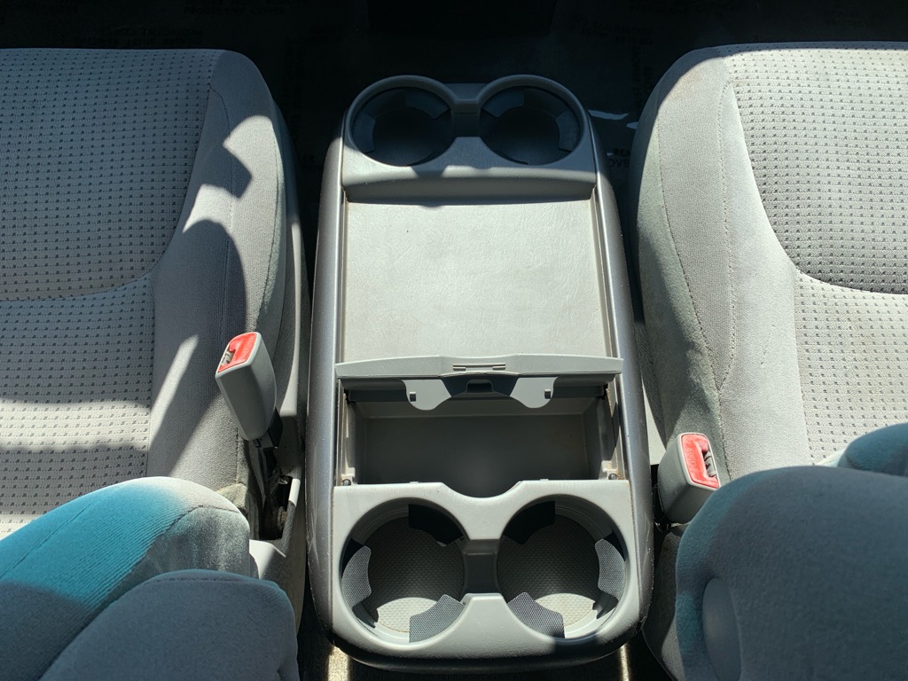 Photo 13 of this TOYOTA SIENNA