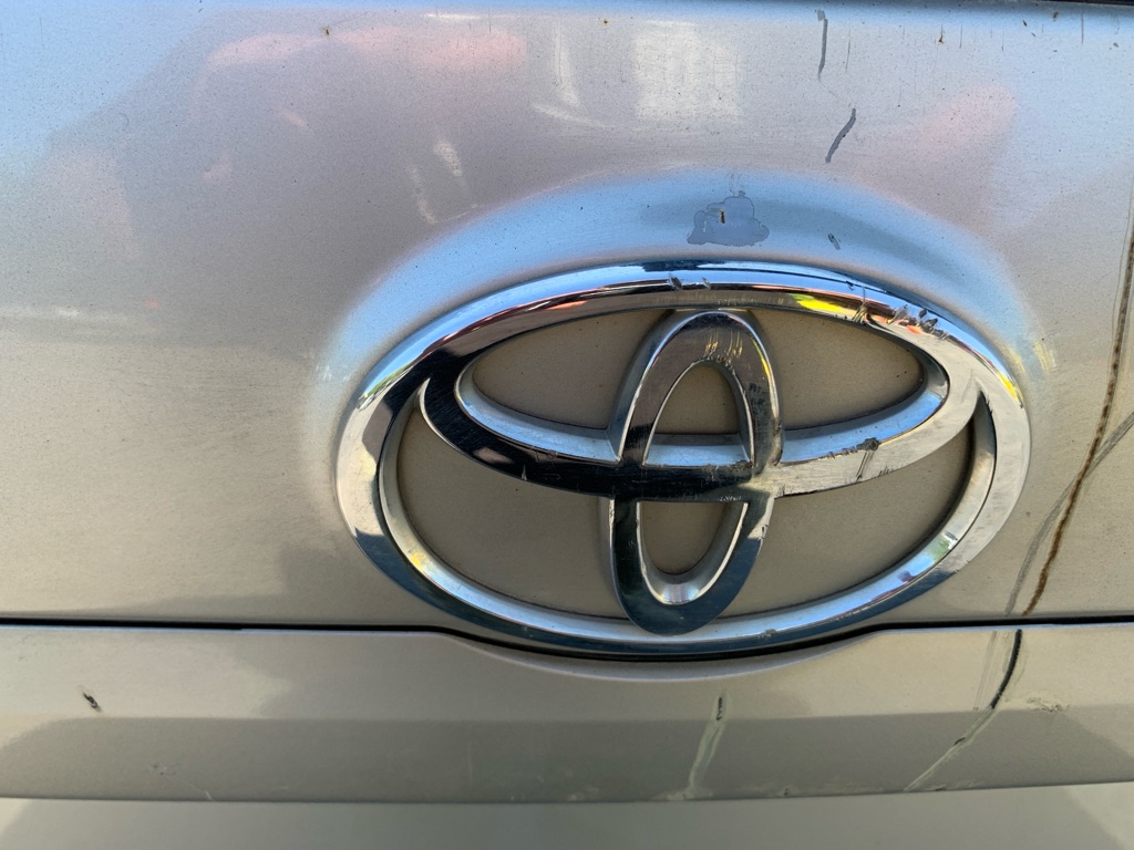 Photo 24 of this TOYOTA SIENNA