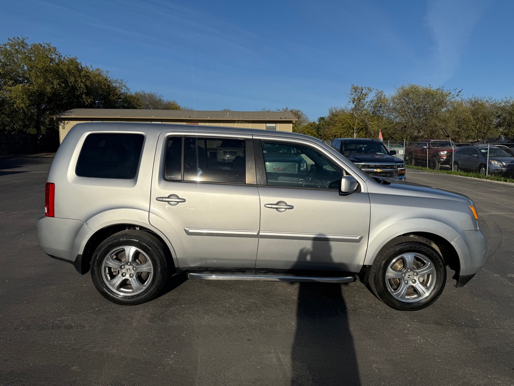 Photo 2 of this HONDA PILOT