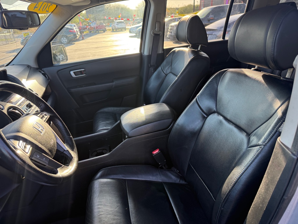 Photo 10 of this HONDA PILOT