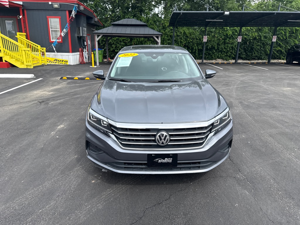 Photo 8 of this VOLKSWAGEN PASSAT
