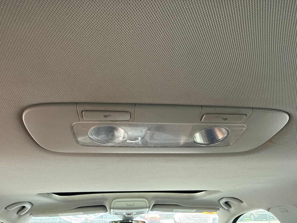 Photo 14 of this VOLKSWAGEN PASSAT