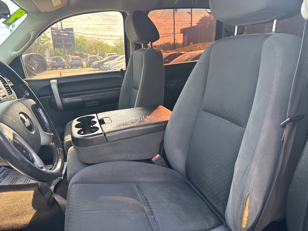 Photo 10 of this CHEVROLET SILVERADO 1500