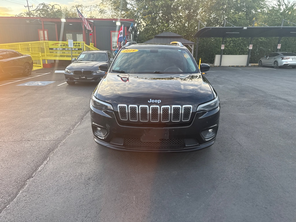 Photo 8 of this JEEP CHEROKEE