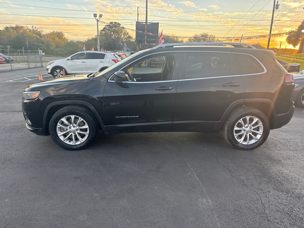 Photo 6 of this JEEP CHEROKEE