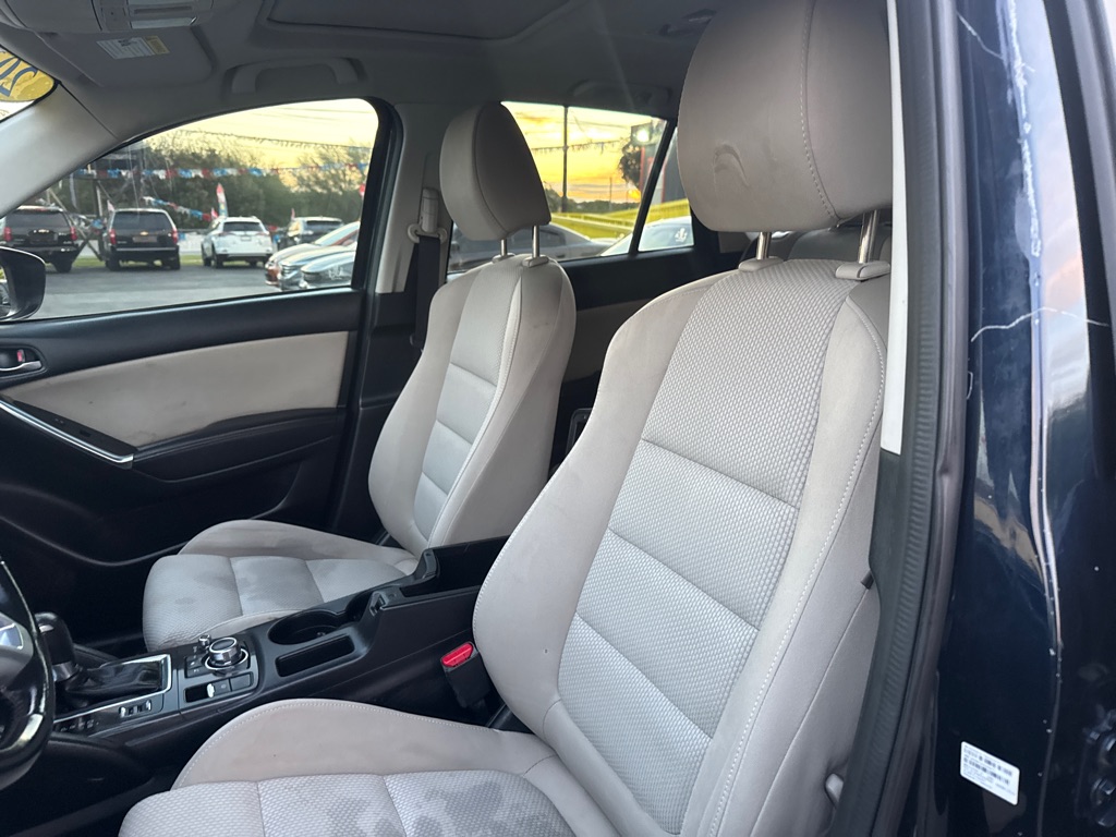 Photo 10 of this MAZDA CX-5
