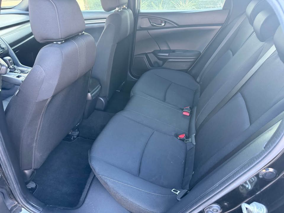 Photo 9 of this HONDA CIVIC