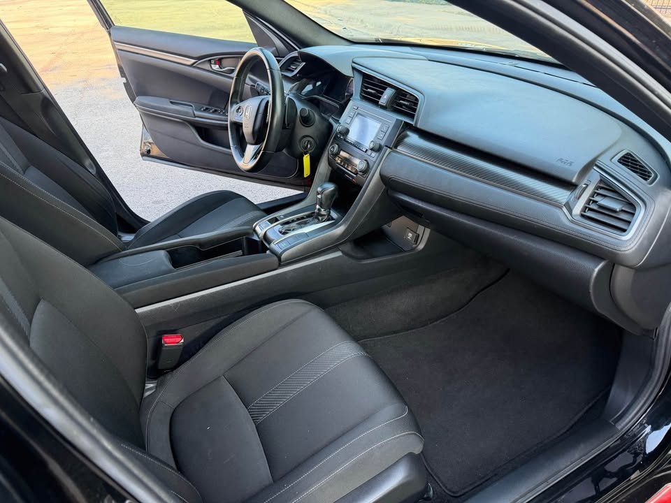 Photo 10 of this HONDA CIVIC