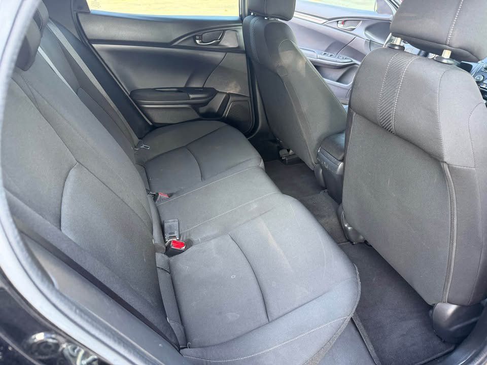 Photo 11 of this HONDA CIVIC