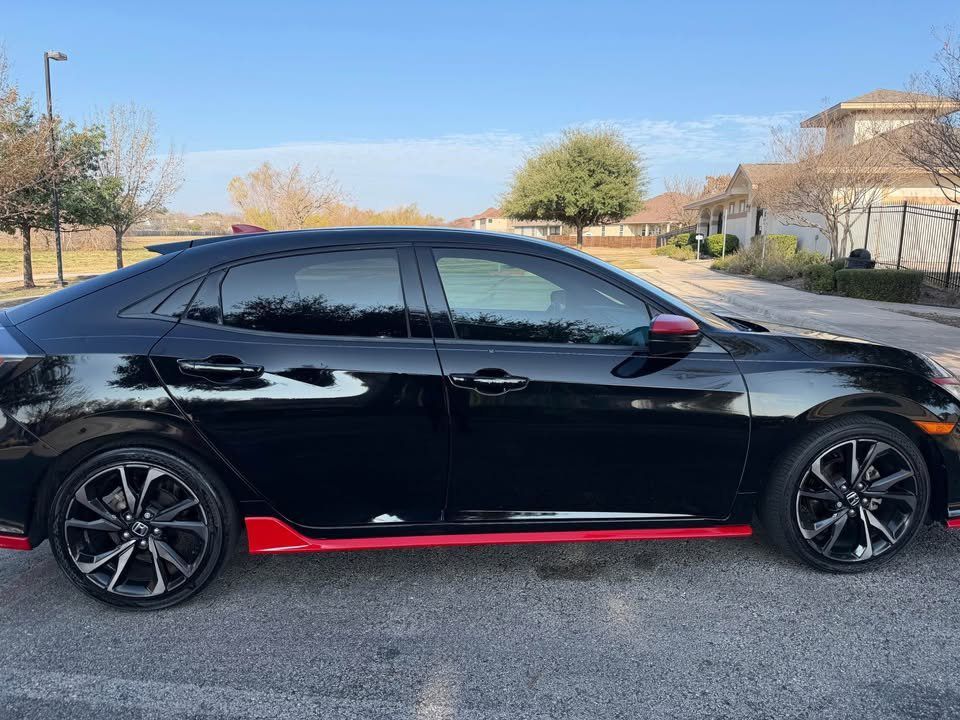 Photo 2 of this HONDA CIVIC