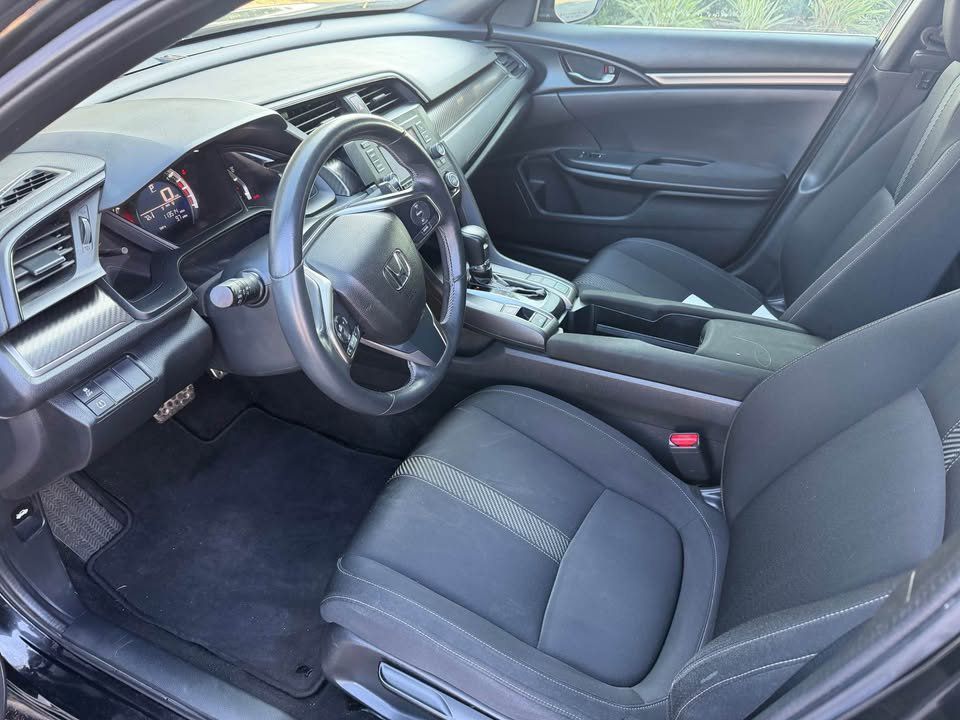 Photo 12 of this HONDA CIVIC
