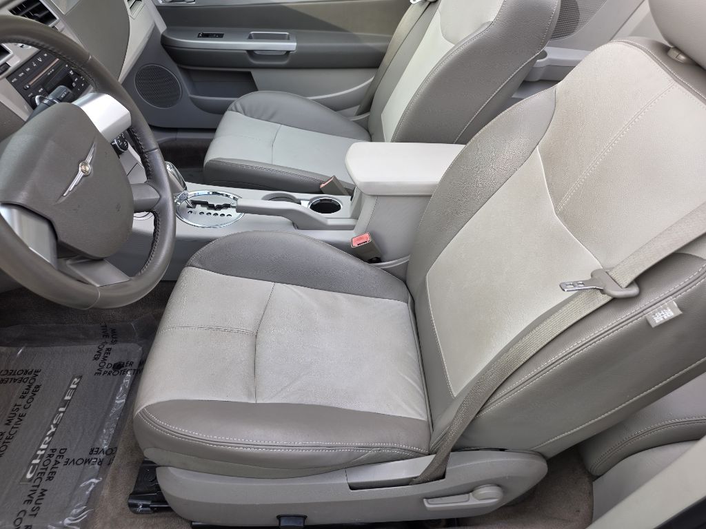 Photo 10 of this CHRYSLER SEBRING