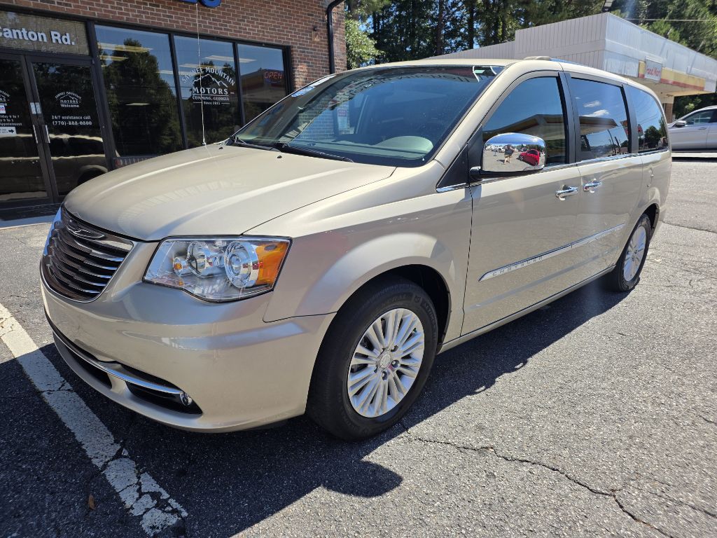 2015 CHRYSLER TOWN AND COUNTR