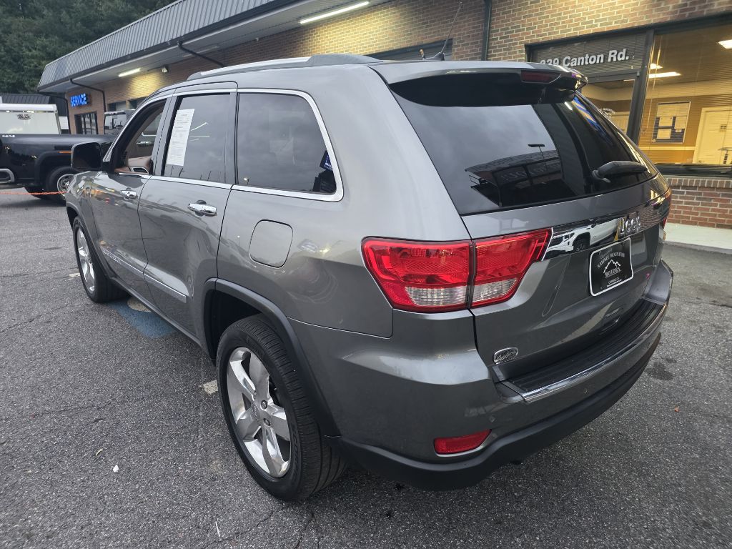 Photo 3 of this JEEP GRAND CHEROKEE