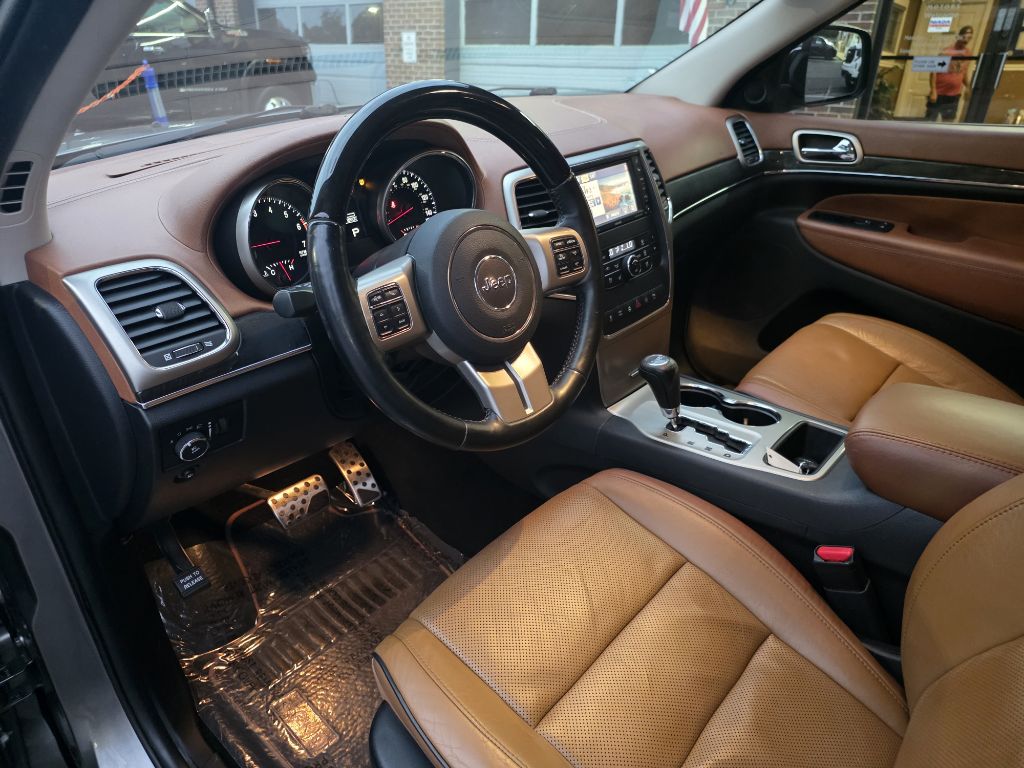 Photo 9 of this JEEP GRAND CHEROKEE