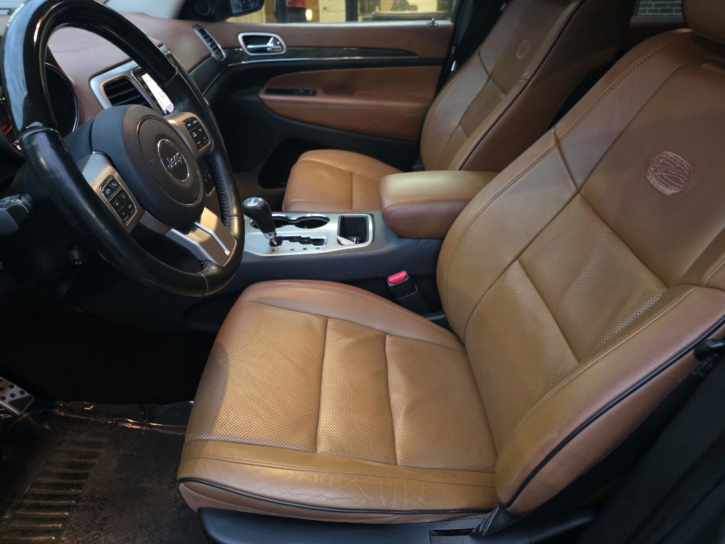 Photo 10 of this JEEP GRAND CHEROKEE